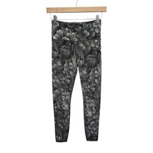 Athleta Elation Textured‎ Tight Chakra Floral Black Sea Salt Womens Size XS Gym